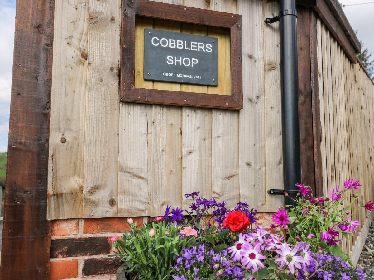 The Old Cobblers Shop Villa Llandrindod Wells Exterior photo